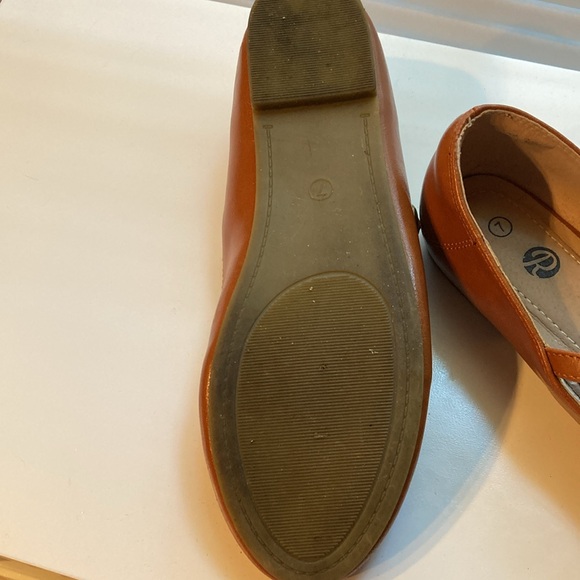 Mary jane shoes size 7 - Picture 3 of 4